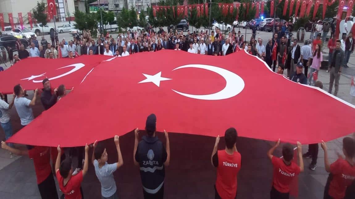  Okul Müdürümüzün 15 Temmuz Demokrasi ve Milli Birlik Günü Mesajı